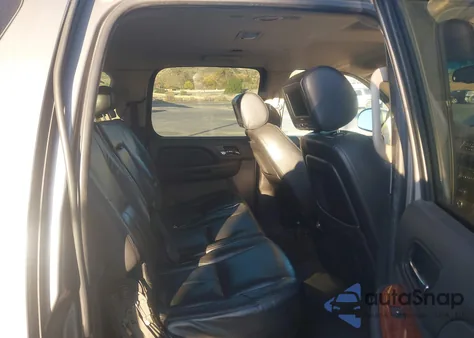 2007 GMC Yukon Xl 1500 Sle z USA, uszkodzony, nr VIN 1GKFC16J47J170667